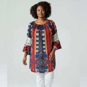 Win Win pinwheel sleeve tunic. L-XL. Boho laced sleeve excellent condition